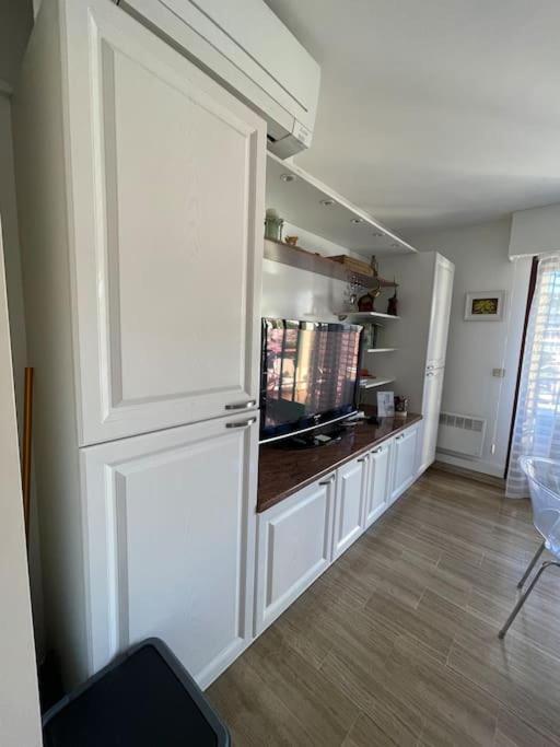 7Mn From The Center/ Pool/Parking Apartment Cannes Ngoại thất bức ảnh